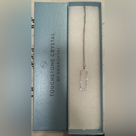 Around the Corner Necklace - Picture 2 of 5